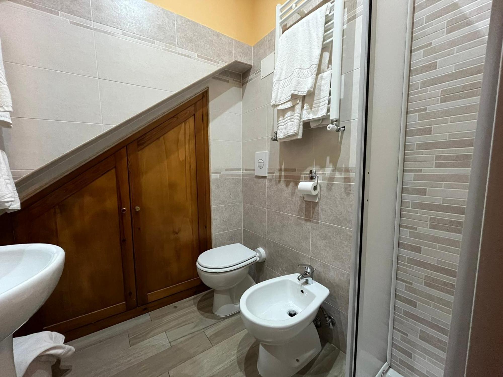 Le Ganze Bed & Breakfast เชปราโน ห้อง รูปภาพ