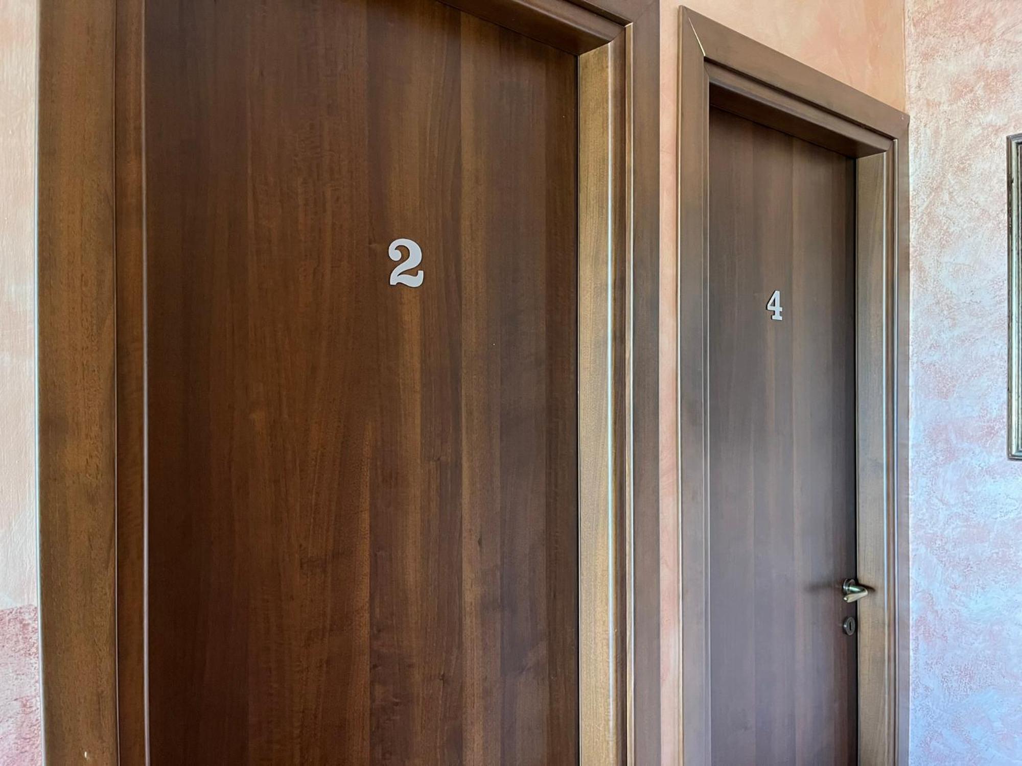 Le Ganze Bed & Breakfast เชปราโน ห้อง รูปภาพ
